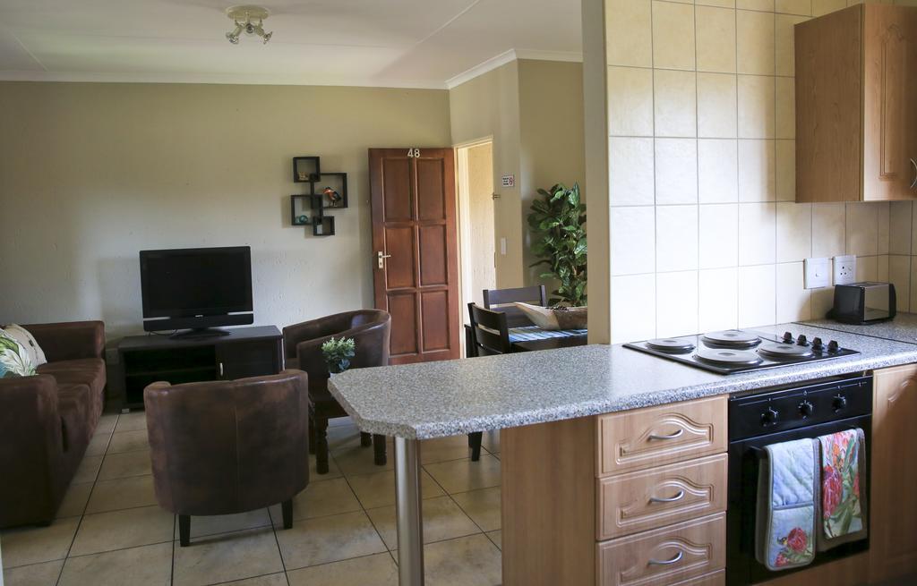 African Eagle Apartments Witfield Ngoại thất bức ảnh