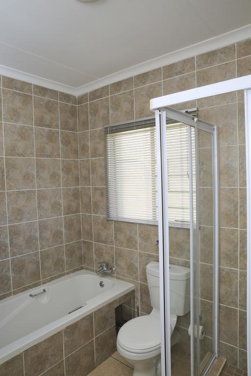 African Eagle Apartments Witfield Ngoại thất bức ảnh