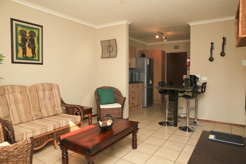 African Eagle Apartments Witfield Ngoại thất bức ảnh